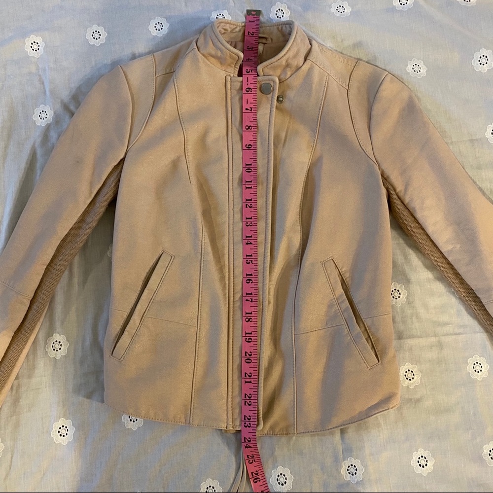 Gorgeous FREE PEOPLE vegan jacket - Picture 6 of 10
